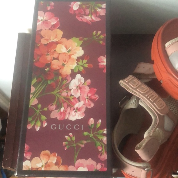 Gucci red and grey leather open toe shoes (with box) - Picture 7 of 8